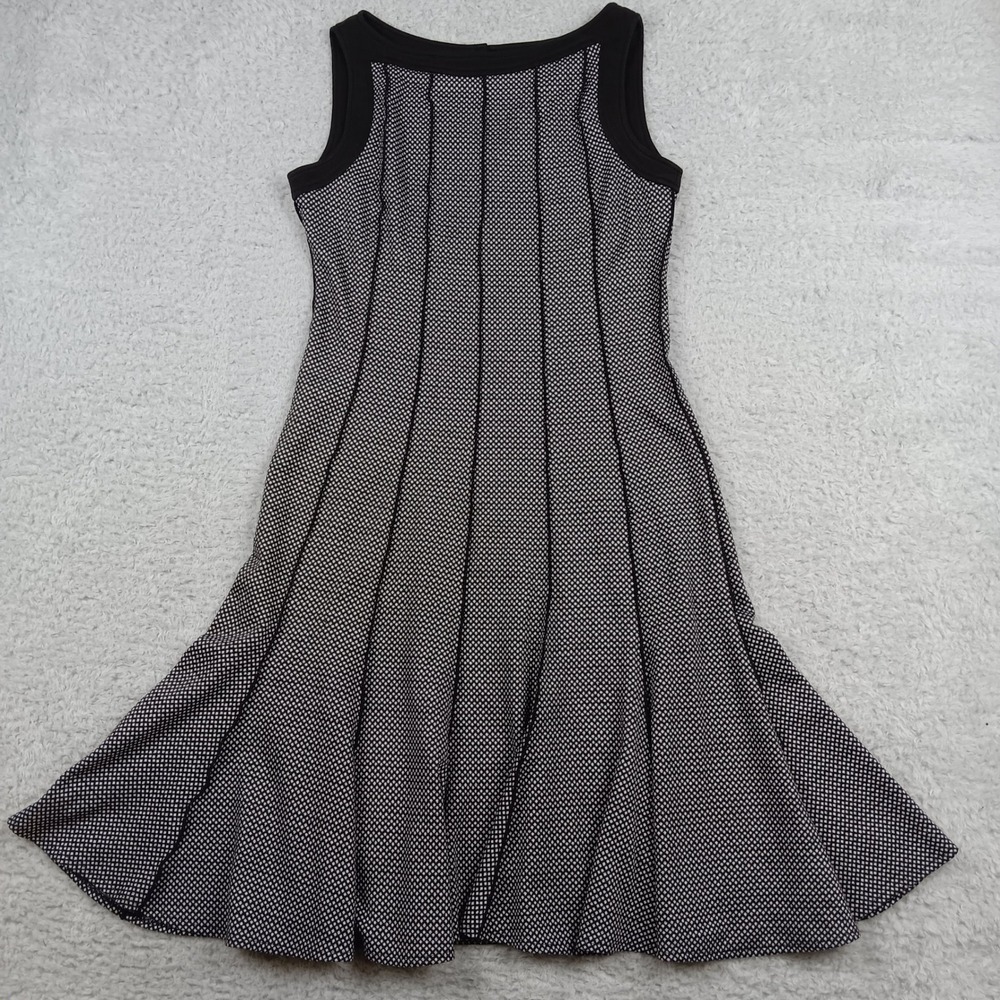 Dressbarn Fit and Flare Dress Women 8 Black White Geometric‎ Piping 31492